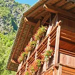 Pietre Gemelle Aparthotel