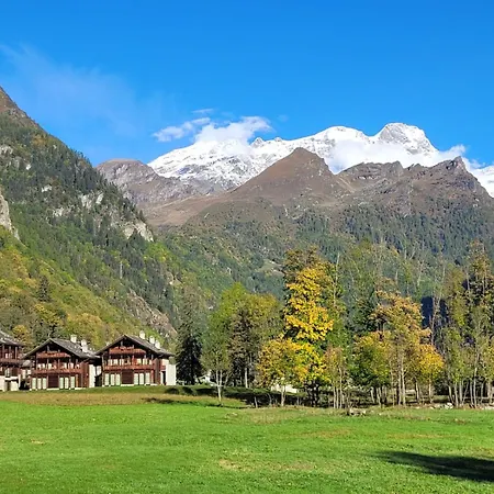 Pietre Gemelle Lägenhetshotell Alagna