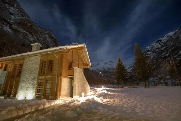 Pietre Gemelle Aparthotel 3*